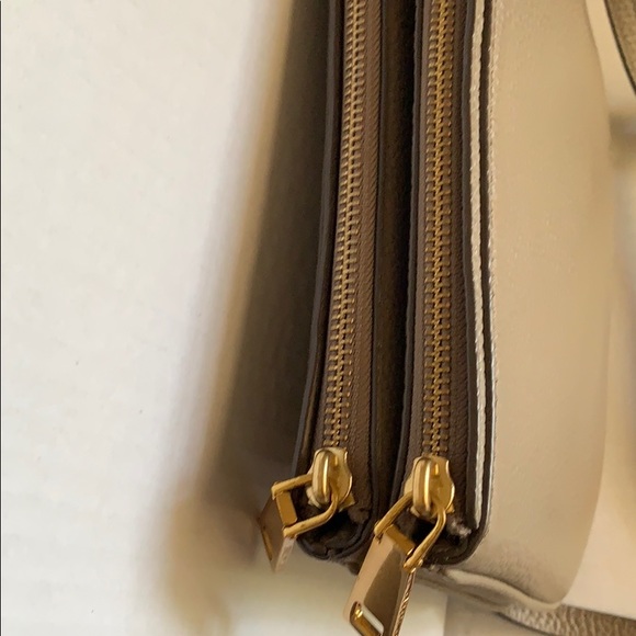 Marc Jacobs crossbody purse